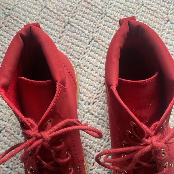 🦊 Newly listed red beauties. EUC - Picture 10 of 13